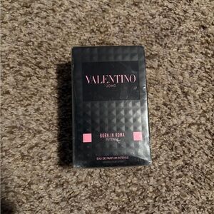 Valentino Uomo Born in Roma Intense